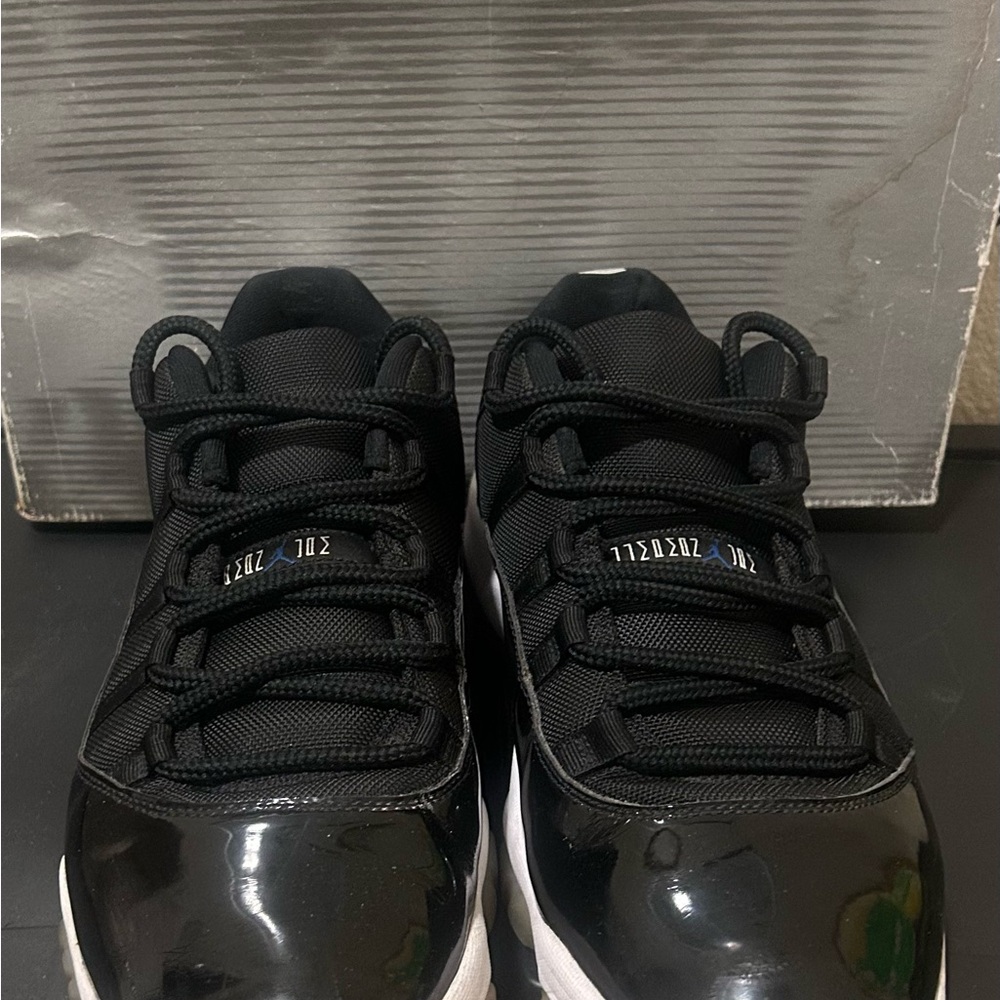 Space Jam Low - image 3